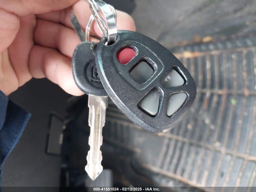 2008 Chevrolet Tahoe Lt VIN: 1GNFC13028R140858 Lot: 41551024