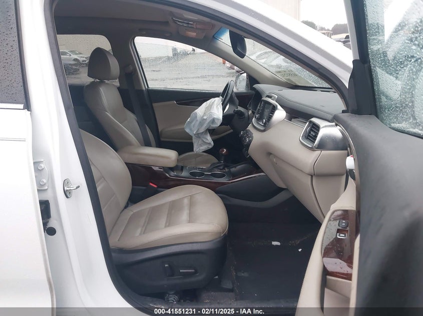 2018 KIA SORENTO VIN: 5XYPH4A58JG421551