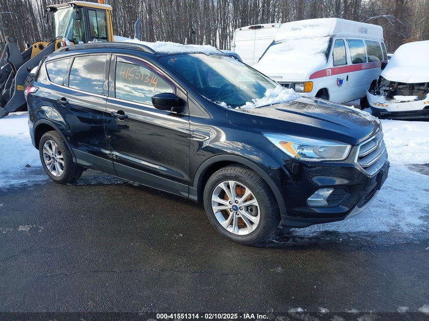 2018 FORD ESCAPE VIN: 1FMCU9GDXJUB92211