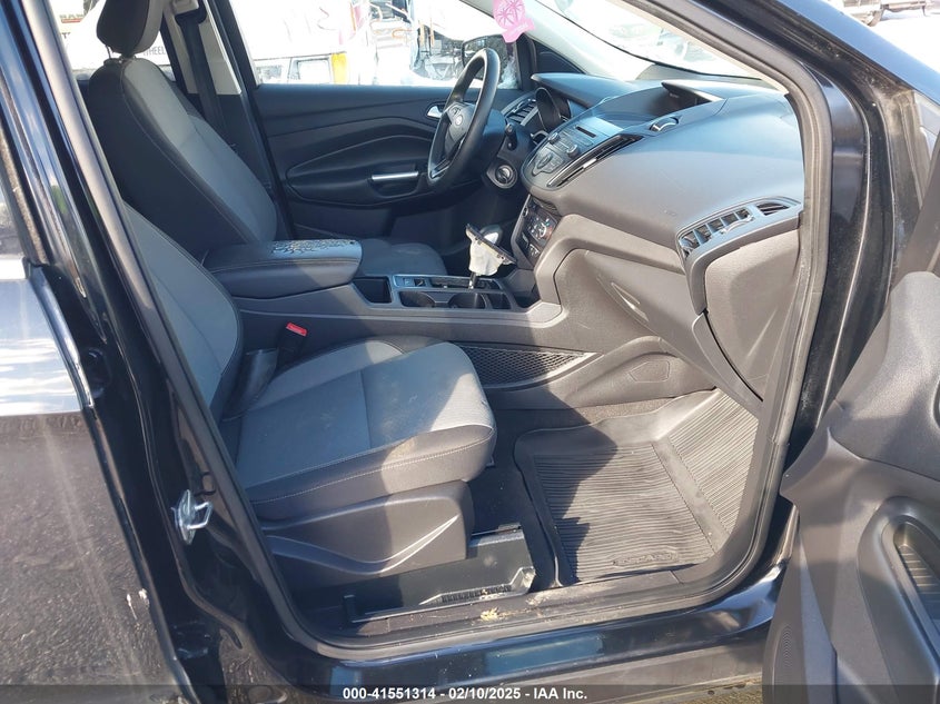 2018 FORD ESCAPE VIN: 1FMCU9GDXJUB92211