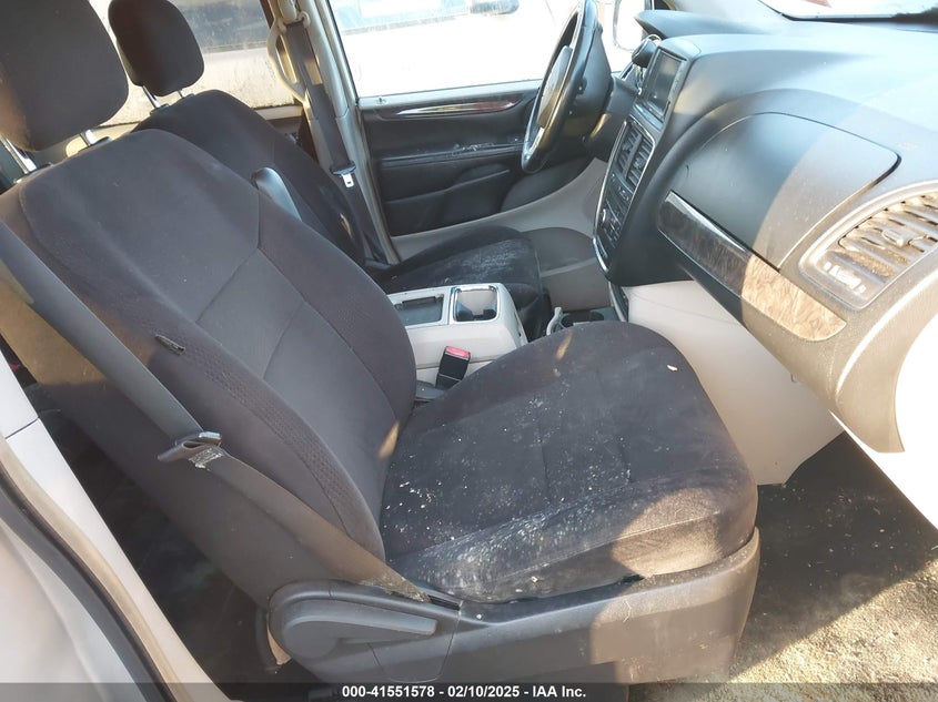 2011 DODGE GRAND CARAVAN VIN: 2D4RN5DG4BR662396