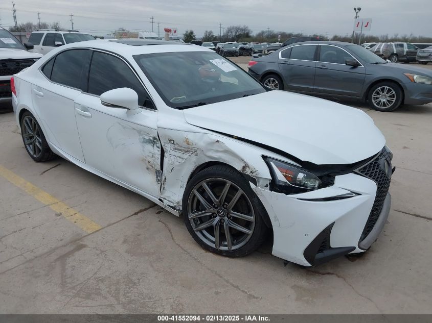 2019 Lexus IS300
