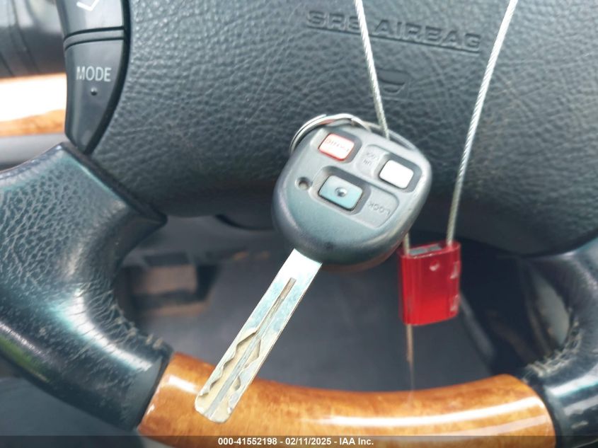 2004 Lexus Gx 470 VIN: JTJBT20X640038215 Lot: 41552198