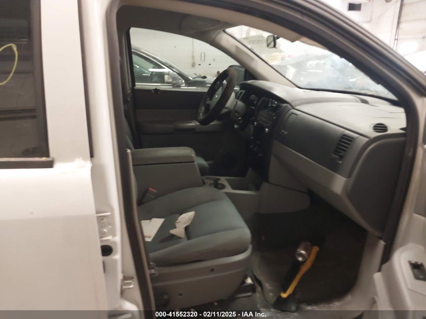 2008 DODGE DURANGO VIN: 1D8HB38N98F141108