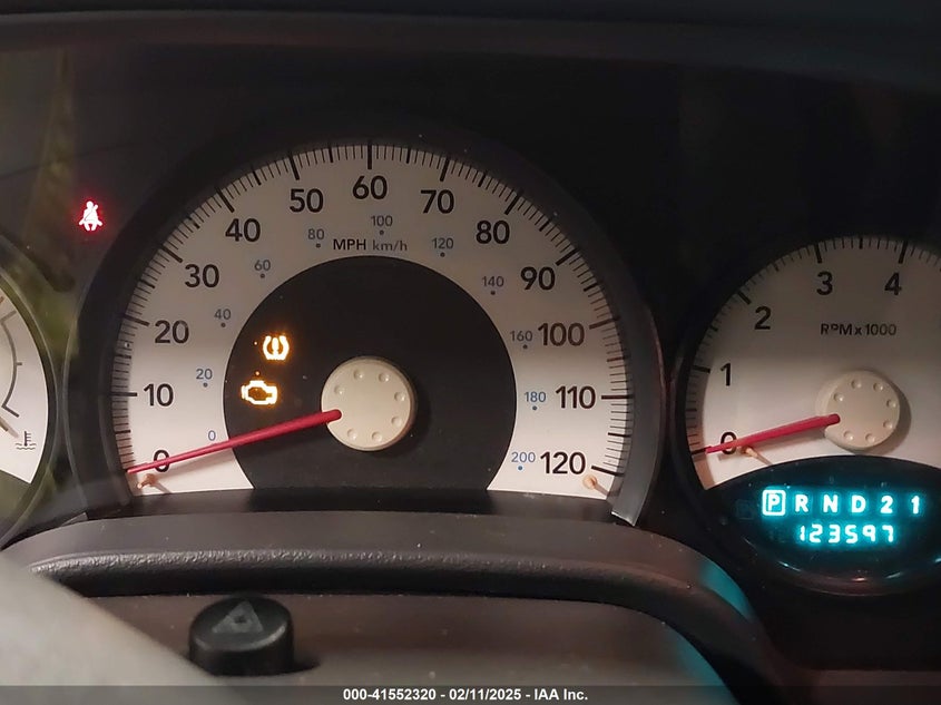 2008 DODGE DURANGO VIN: 1D8HB38N98F141108