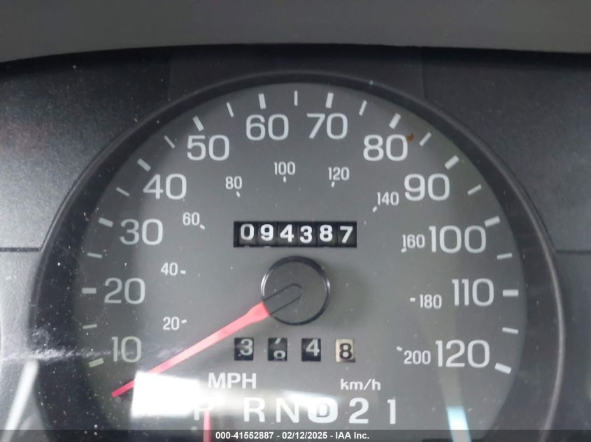 2003 Mercury Grand Marquis Gs VIN: 2MEFM74W13X616042 Lot: 41552887