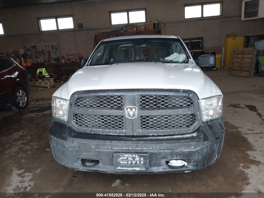 2019 RAM 1500 CLASSIC VIN: 1C6RR7KTXKS677570