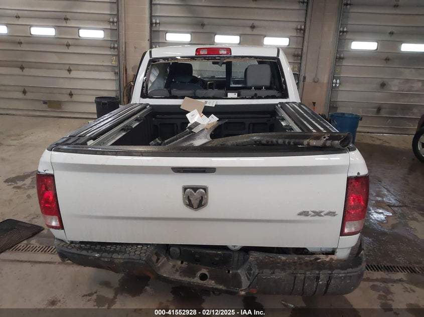 2019 RAM 1500 CLASSIC VIN: 1C6RR7KTXKS677570