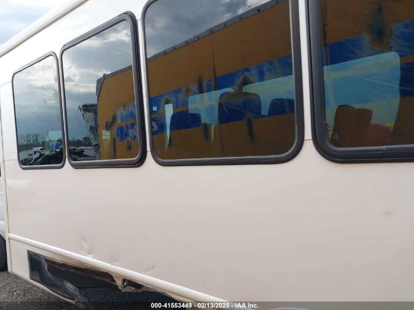 2015 Ford E-450 Cutaway VIN: 1FDFE4FS5FDA08698 Lot: 41553449