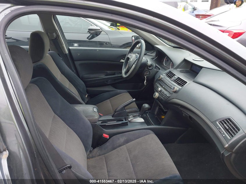 2009 HONDA ACCORD VIN: 1HGCP26399A025400