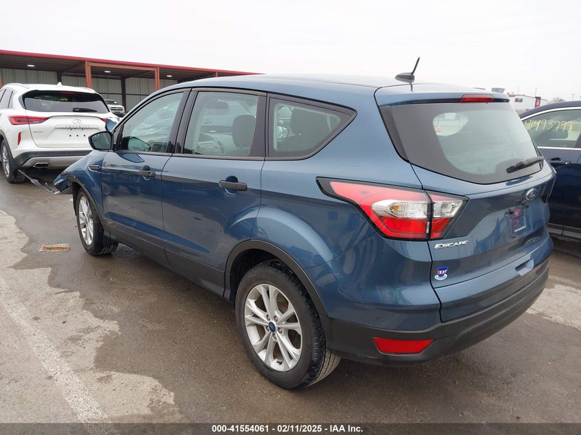 2018 FORD ESCAPE VIN: 1FMCU0F70JUC28284