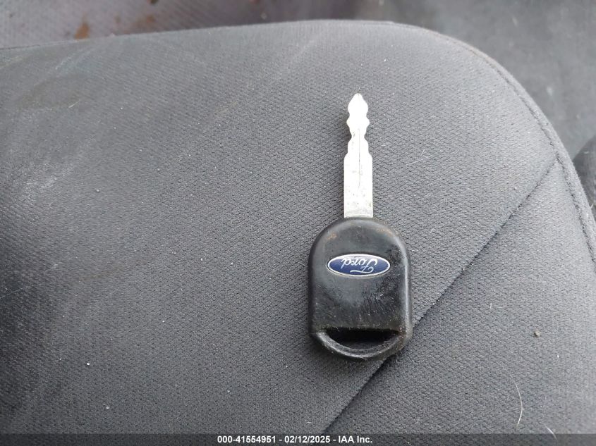 2004 Ford Expedition Xls VIN: 1FMRU13W54LA15367 Lot: 41554951