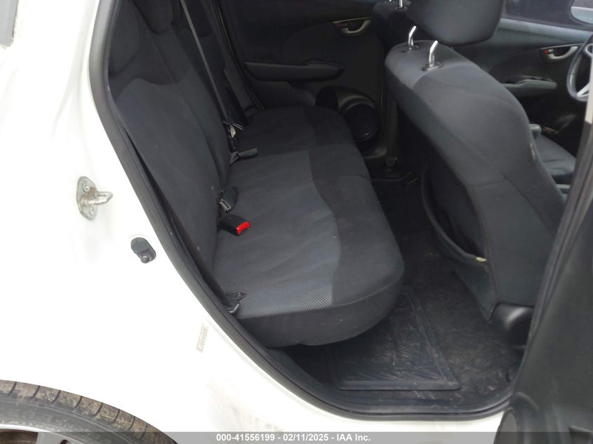 2009 HONDA FIT VIN: JHMGE88459S026843