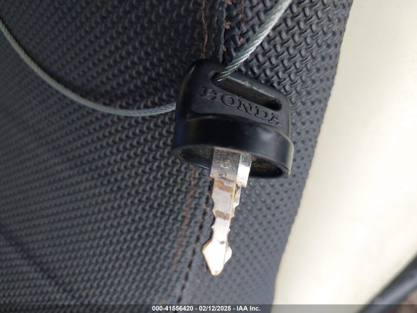 1985 Honda Xr600 R VIN: JH2PE0401FK002922 Lot: 41556420