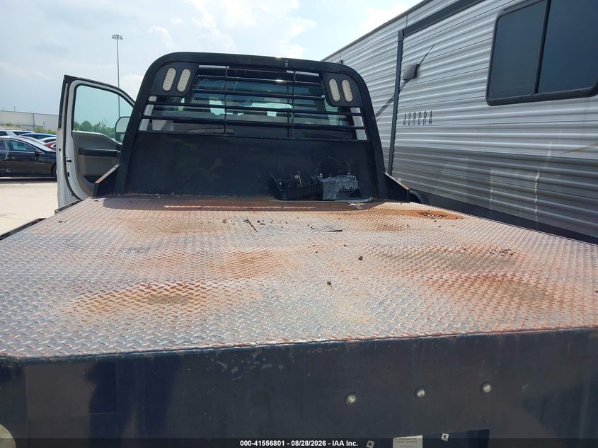 2022 FORD F-350 CHASSIS auction photo 5