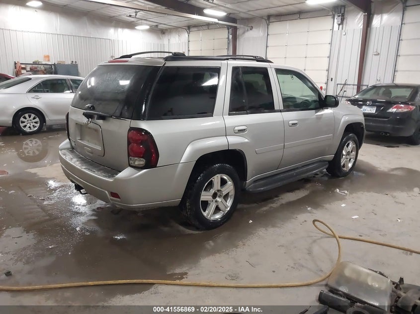 2008 CHEVROLET TRAILBLAZER VIN: 1GNDT13S082252687