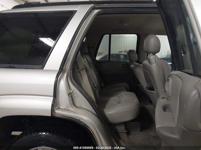 2008 CHEVROLET TRAILBLAZER VIN: 1GNDT13S082252687