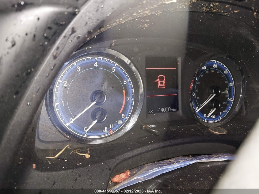 2017 TOYOTA COROLLA LE - 2T1BURHEXHC830696