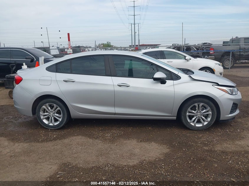 2019 CHEVROLET CRUZE VIN: 1G1BC5SM4K7148054