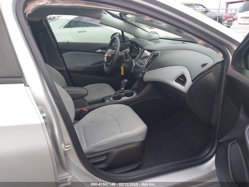 2019 CHEVROLET CRUZE VIN: 1G1BC5SM4K7148054