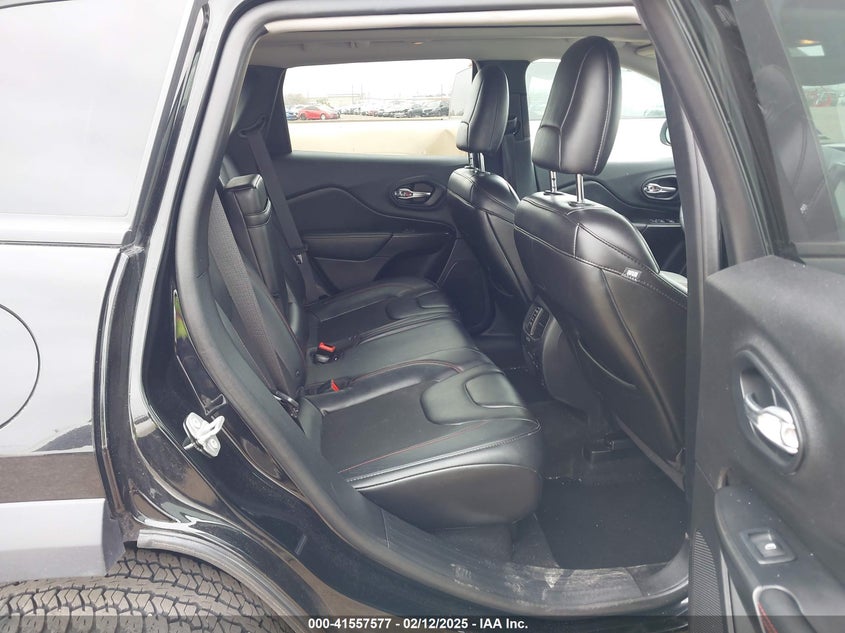 2019 Jeep Cherokee Trailhawk 4X4 VIN: 1C4PJMBX4KD385796 Lot: 41557577