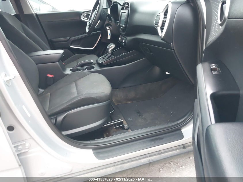 2020 KIA SOUL VIN: KNDJ23AU2L7010963