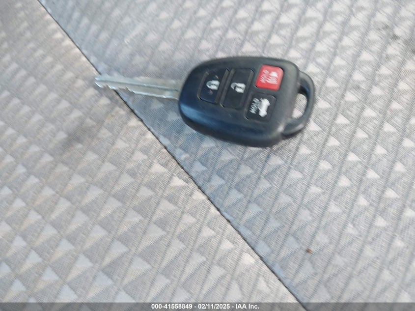 2012 TOYOTA CAMRY VIN: 4T1BF1FK1CU546384