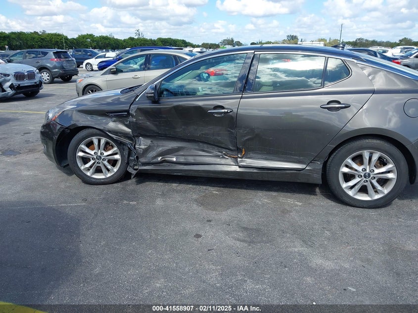 2011 KIA OPTIMA VIN: KNAGN4A74B5164311