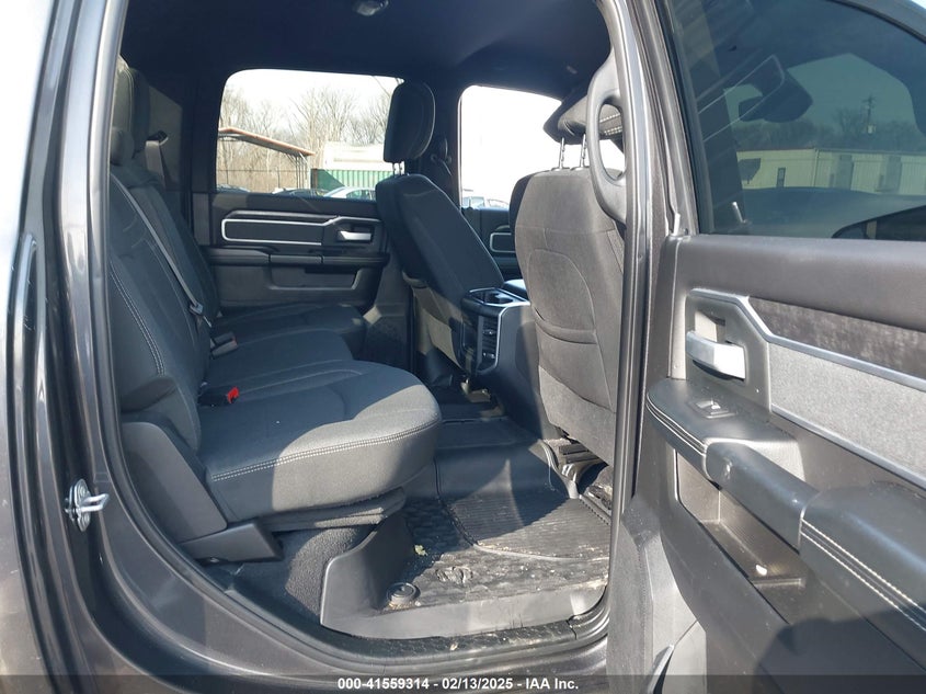 2019 RAM 2500 BIG HORN  4X4 6'4 BOX - 3C6UR5DJ9KG711726