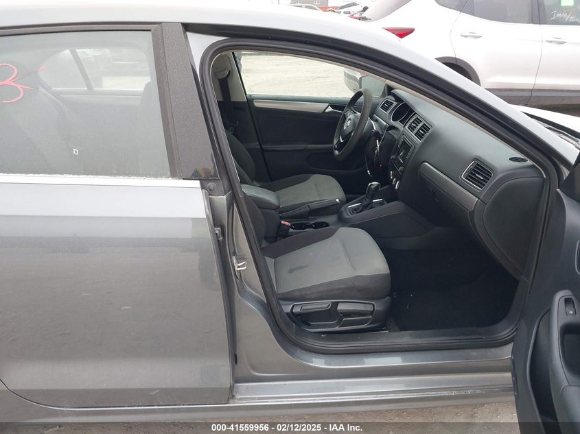 2017 VOLKSWAGEN JETTA VIN: 3VW2B7AJ7HM360522