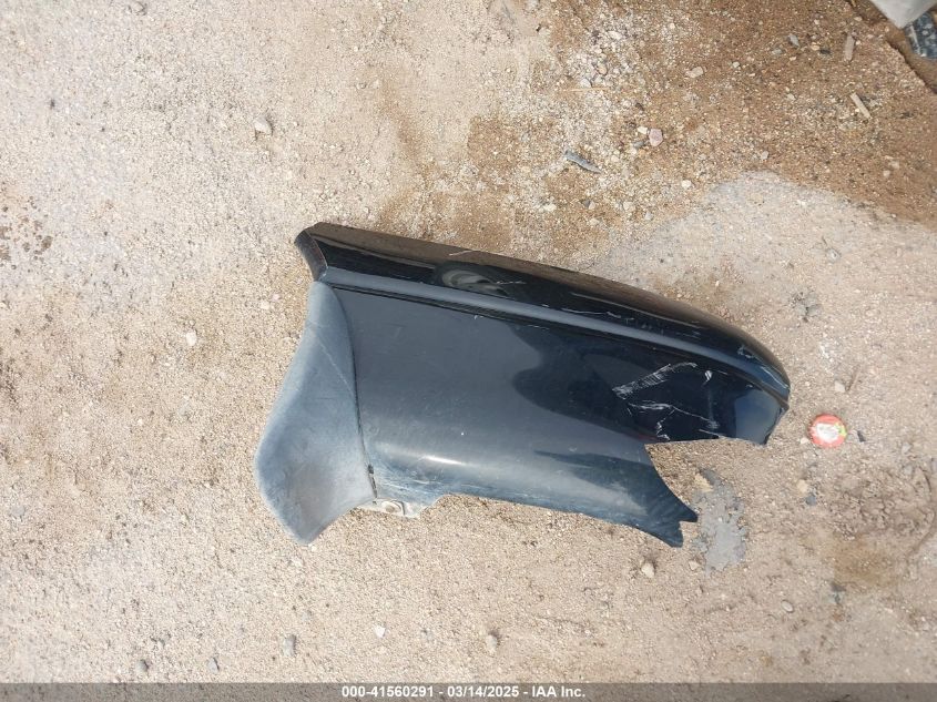 2002 Ford Escort Zx2 Deluxe/Zx2 Premium/Zx2 Standard VIN: 3FAFP11322R177176 Lot: 41560291