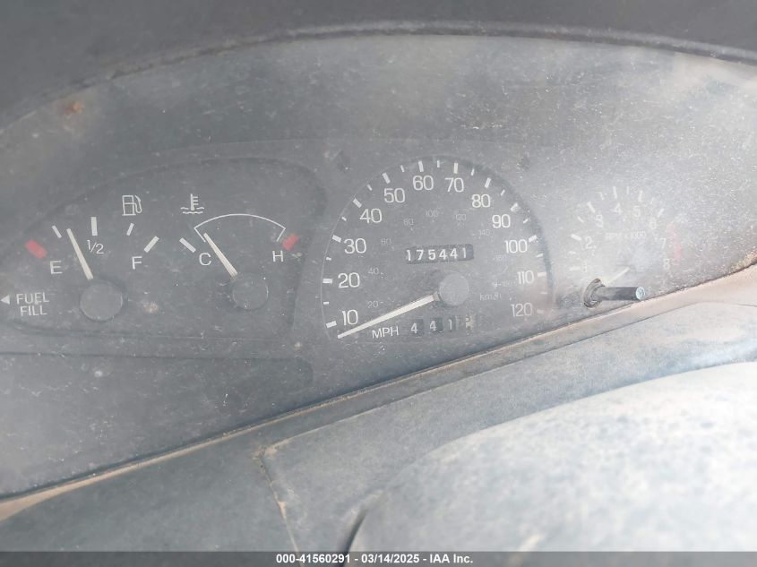 2002 Ford Escort Zx2 Deluxe/Zx2 Premium/Zx2 Standard VIN: 3FAFP11322R177176 Lot: 41560291