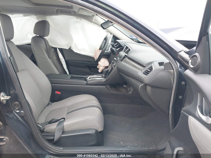 2019 HONDA CIVIC VIN: 19XFC1F70KE008427