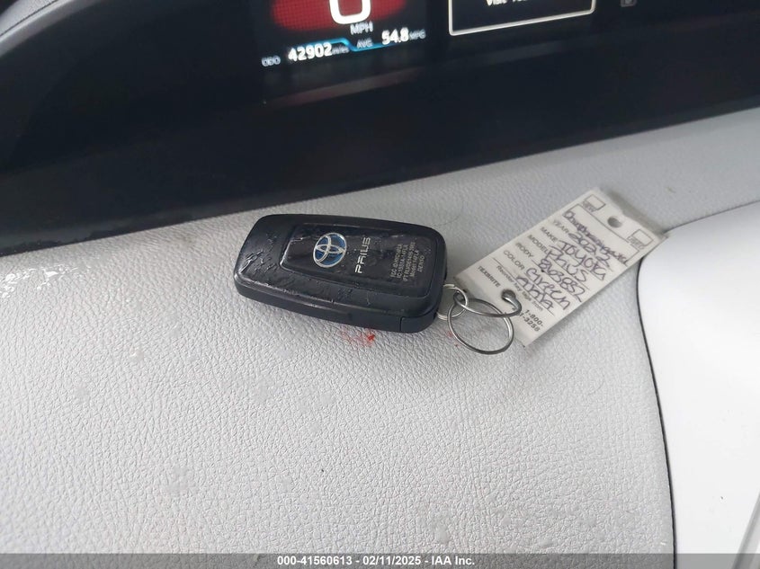 2022 TOYOTA PRIUS VIN: JTDKAMFU0N3155516