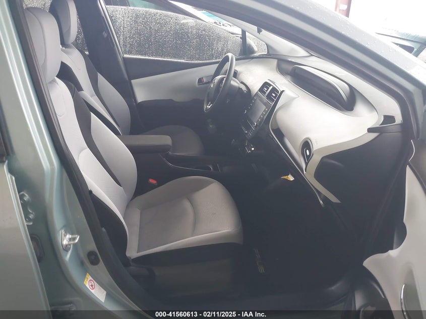 2022 TOYOTA PRIUS VIN: JTDKAMFU0N3155516