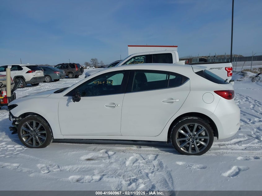 2018 MAZDA MAZDA3 TOURING - 3MZBN1L32JM184004