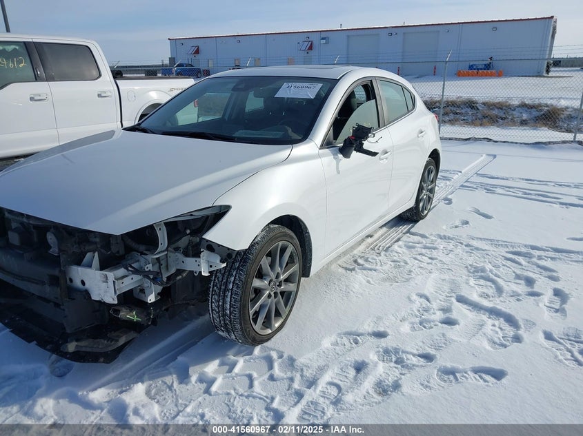2018 MAZDA MAZDA3 TOURING - 3MZBN1L32JM184004
