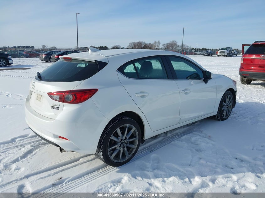2018 MAZDA MAZDA3 TOURING - 3MZBN1L32JM184004