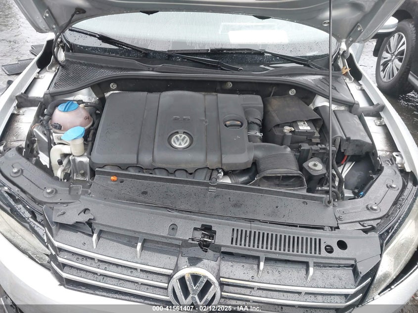 2013 VOLKSWAGEN PASSAT VIN: 1VWBH7A34DC013662