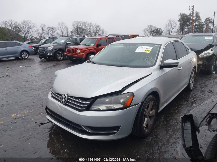 2013 VOLKSWAGEN PASSAT VIN: 1VWBH7A34DC013662