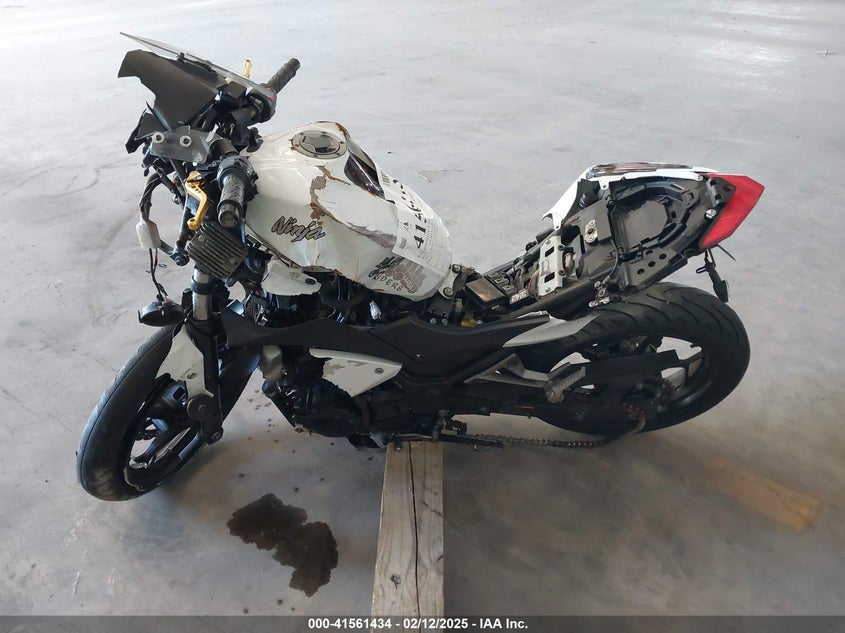 2017 Kawasaki Ex300 A VIN: JKAEX8A11HDA32836 Lot: 41561434