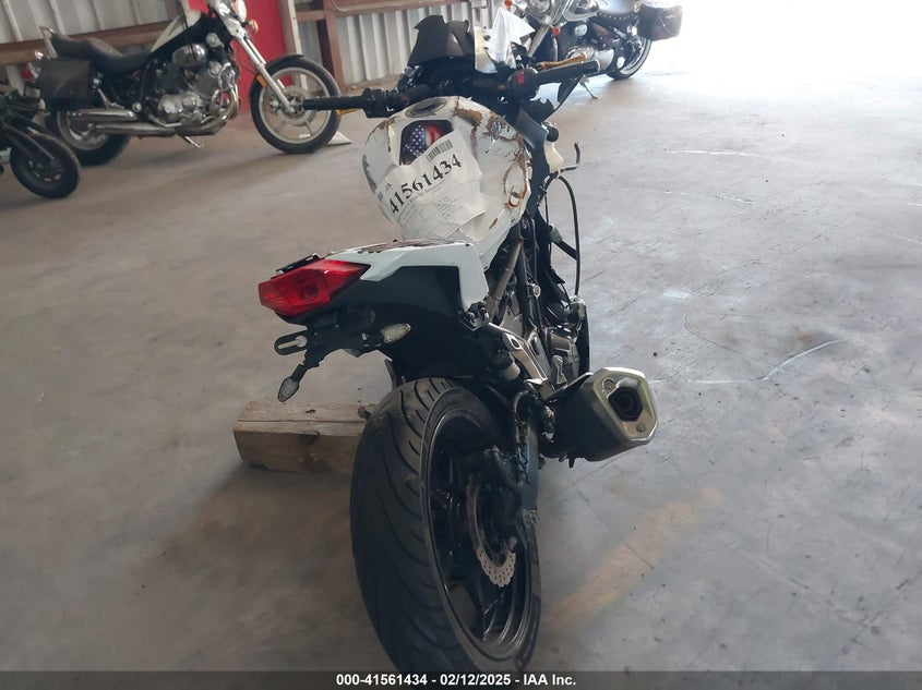 2017 Kawasaki Ex300 A VIN: JKAEX8A11HDA32836 Lot: 41561434