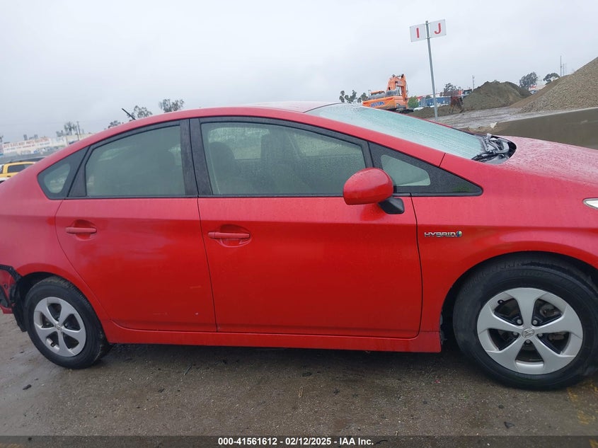 2013 TOYOTA PRIUS VIN: JTDKN3DU2D1628554