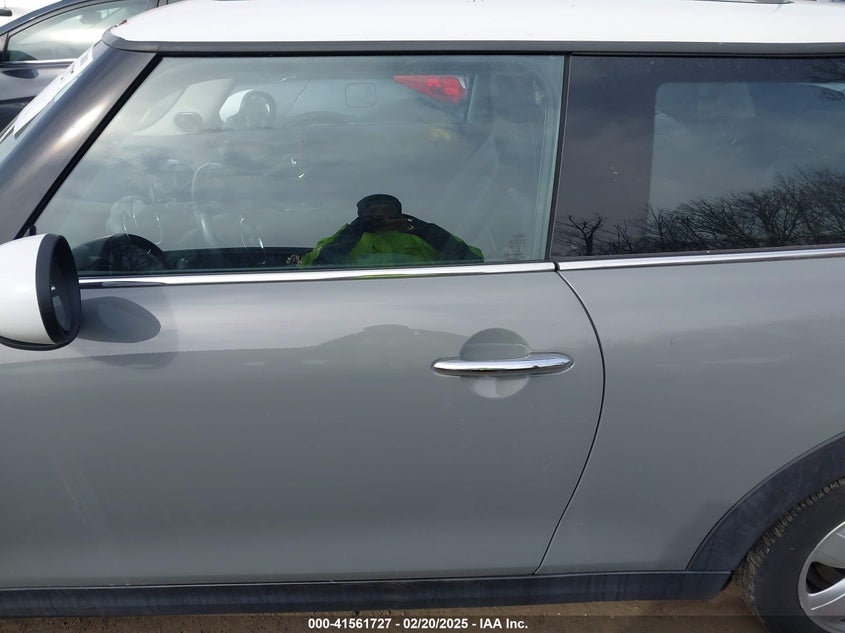 2016 MINI HARDTOP VIN: WMWXP5C54G3B76847