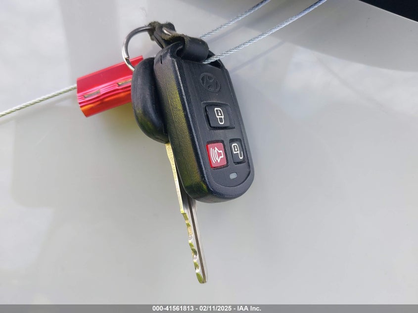 2006 HYUNDAI ELANTRA VIN: KMHDN46D86U369447