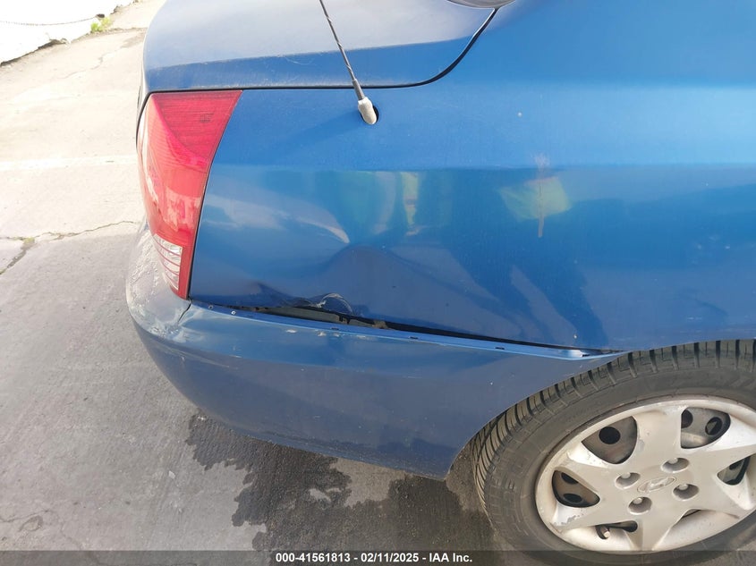 2006 HYUNDAI ELANTRA VIN: KMHDN46D86U369447