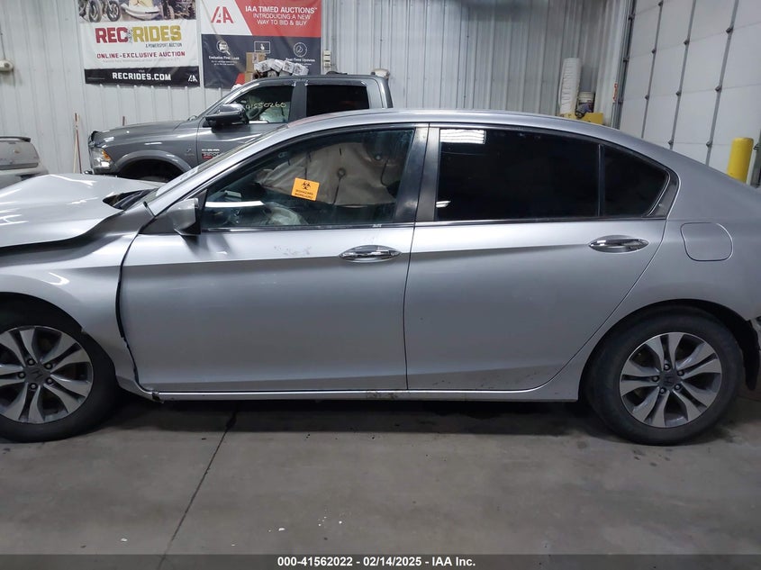 2015 HONDA ACCORD VIN: 1HGCR2F36FA128652
