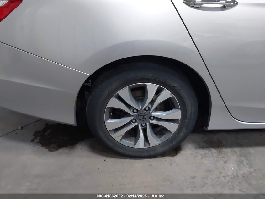 2015 HONDA ACCORD VIN: 1HGCR2F36FA128652