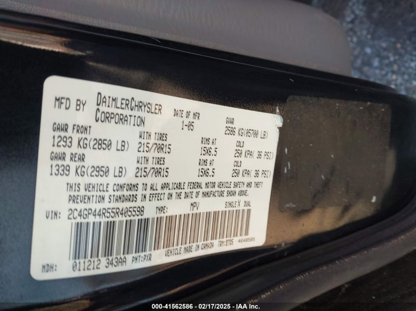 2005 Chrysler Town & Country Lx VIN: 2C4GP44R55R405598 Lot: 41562586