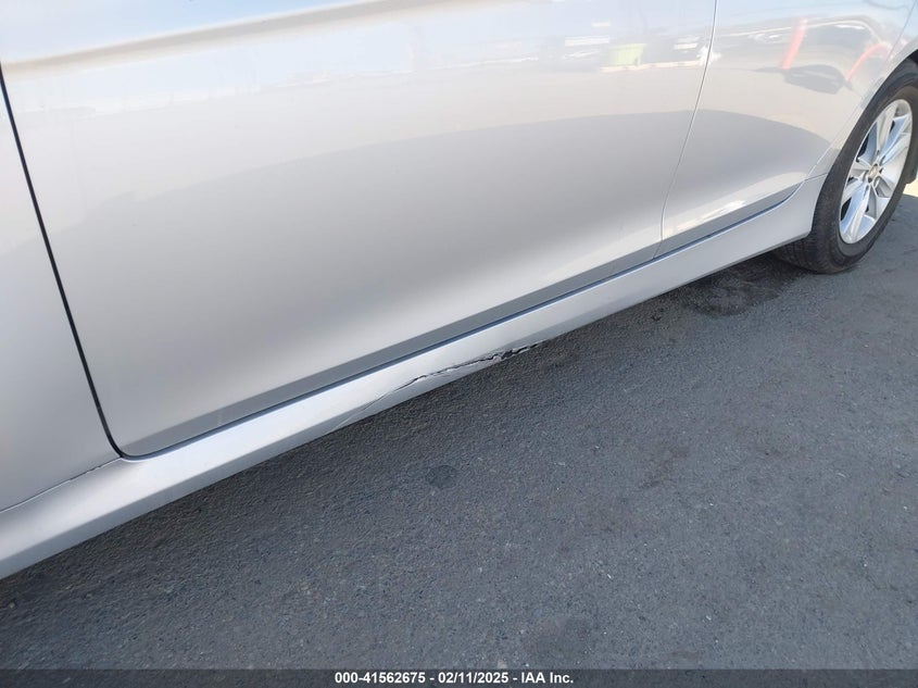 2014 HYUNDAI SONATA VIN: 5NPEB4AC1EH868938